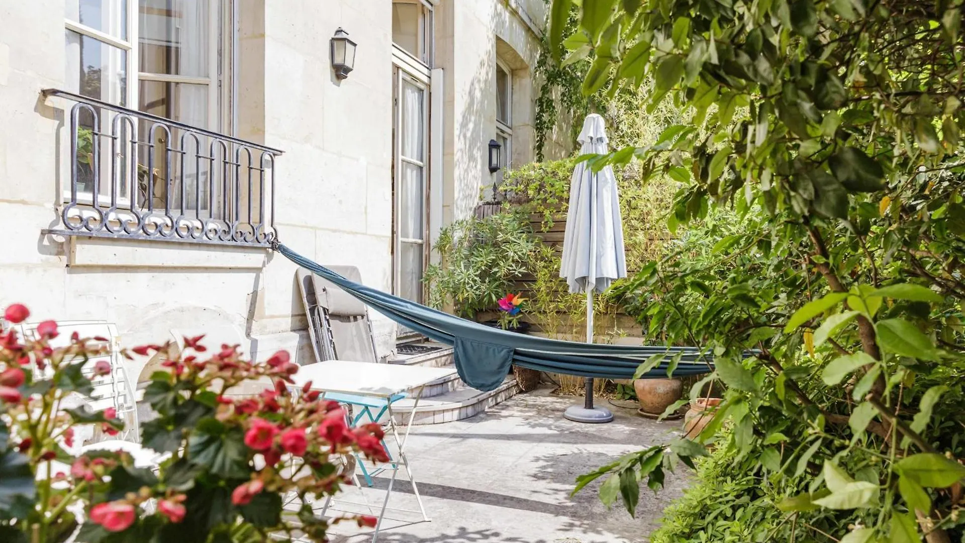 Appt With Garden Near Jardin Du Luxembourg Paris